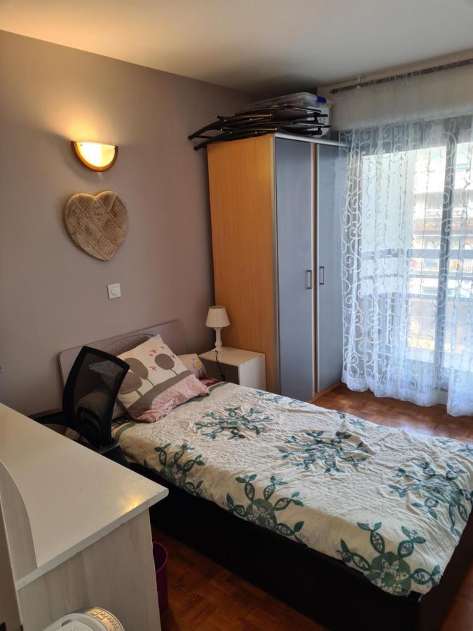 Chambre De 11 M2 Avec Balcon Paris Dış mekan fotoğraf